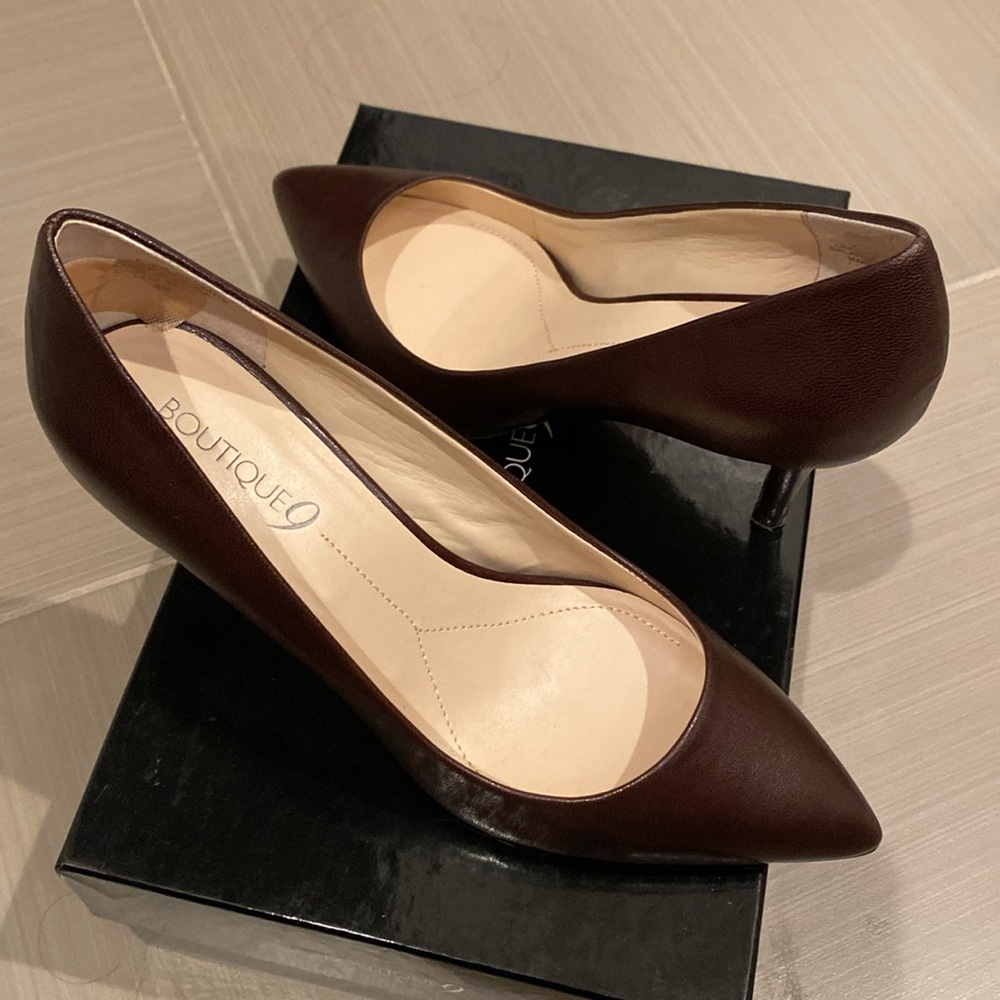 Boutique 9 Brown Pumps